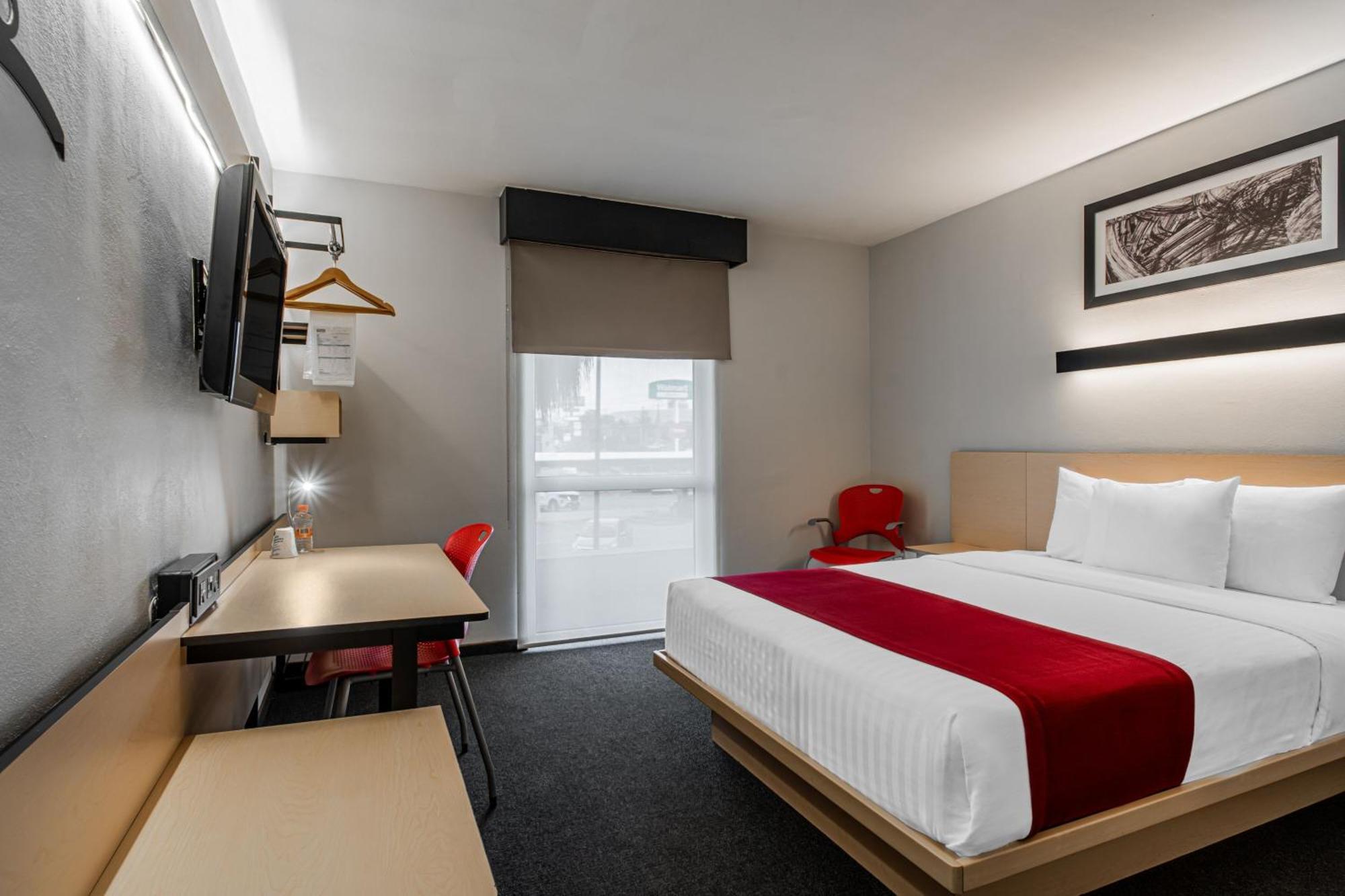 City Express By Marriott Queretaro Jurica Экстерьер фото
